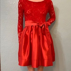 Red mini dress with Pockets!